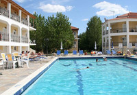 Village Inn Hotel, Pool