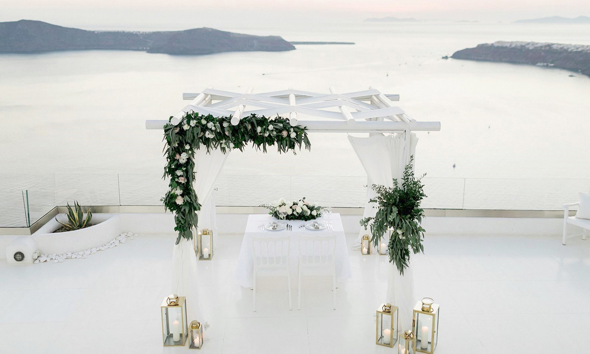 Weddings in Santorini
