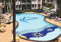 Alor Grand Resort, Pool