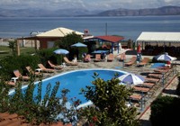 Marina Beach Studios, Pool